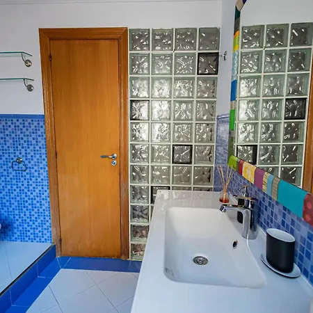 2 Bedroom Center شقة برشلونة