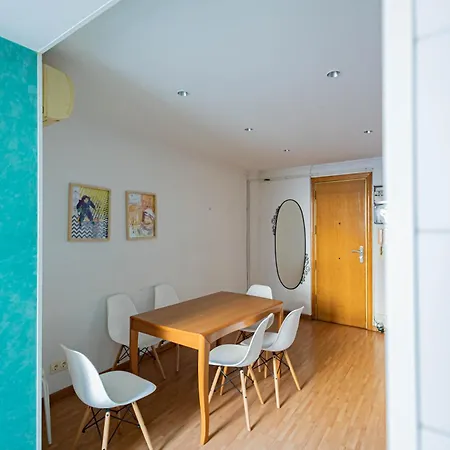 2 Bedroom Center *