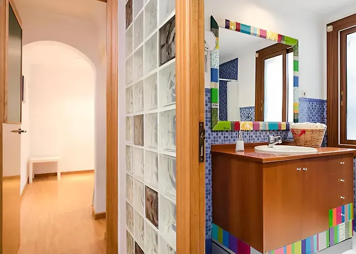 2 Bedroom Center * برشلونة