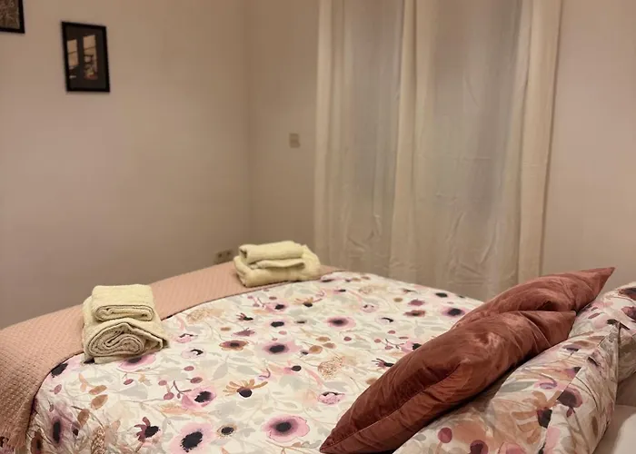 2 Bedroom Center شقة *