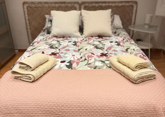 2 Bedroom Center * برشلونة