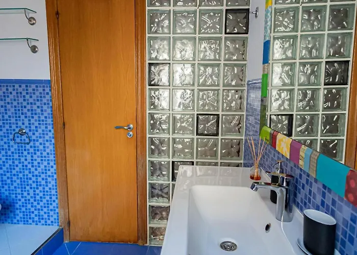2 Bedroom Center شقة برشلونة